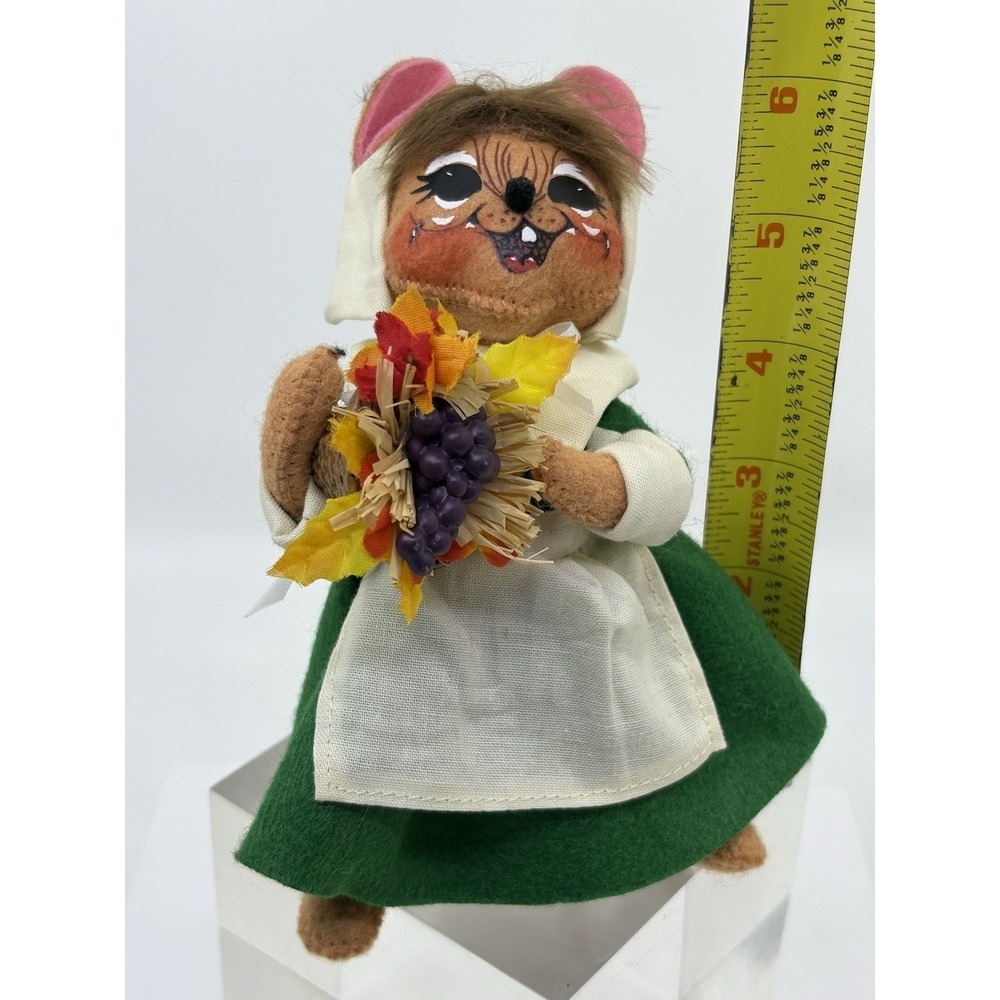 Annalee Thanksgiving Mouse Girl Pilgrim Cornucopia 2007 Decor Collectible - Picture 2 of 4